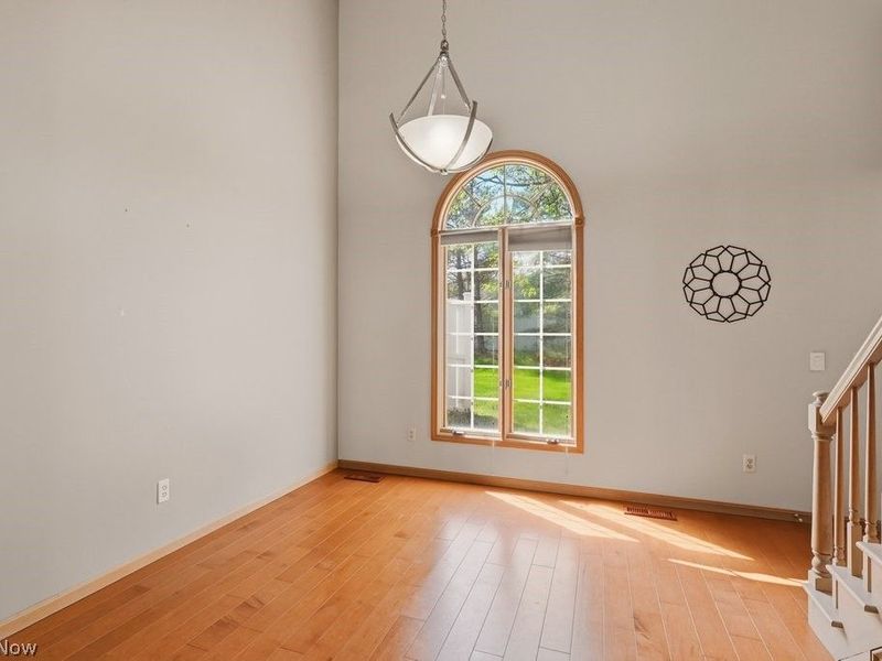 20745 Sun Meadow Trail, Strongsville, OH 44149 Photo 11