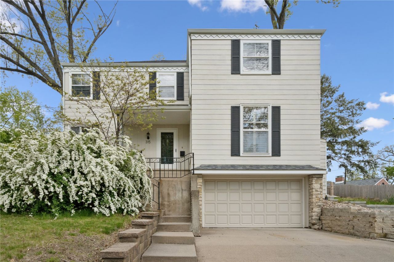 315 Linden Terrace Se, Cedar Rapids, IA 52403 Main Photo