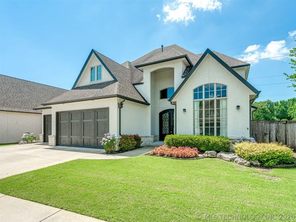 5902 E 110th Place, Tulsa, OK 74137