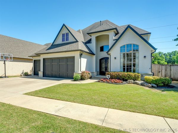 5902 E 110th Place , Tulsa, OK 74137