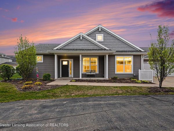 3340 Hamlet, East Lansing, MI 48823