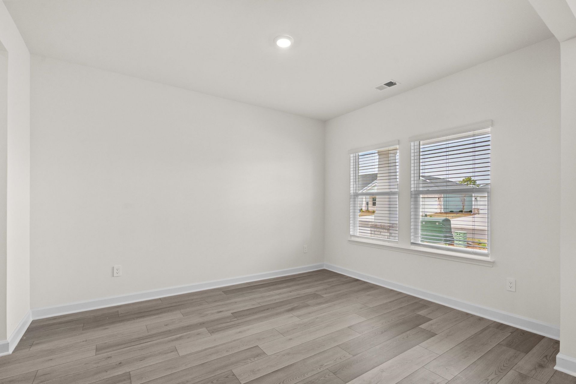 2818 Tranquility Loop Photo 9