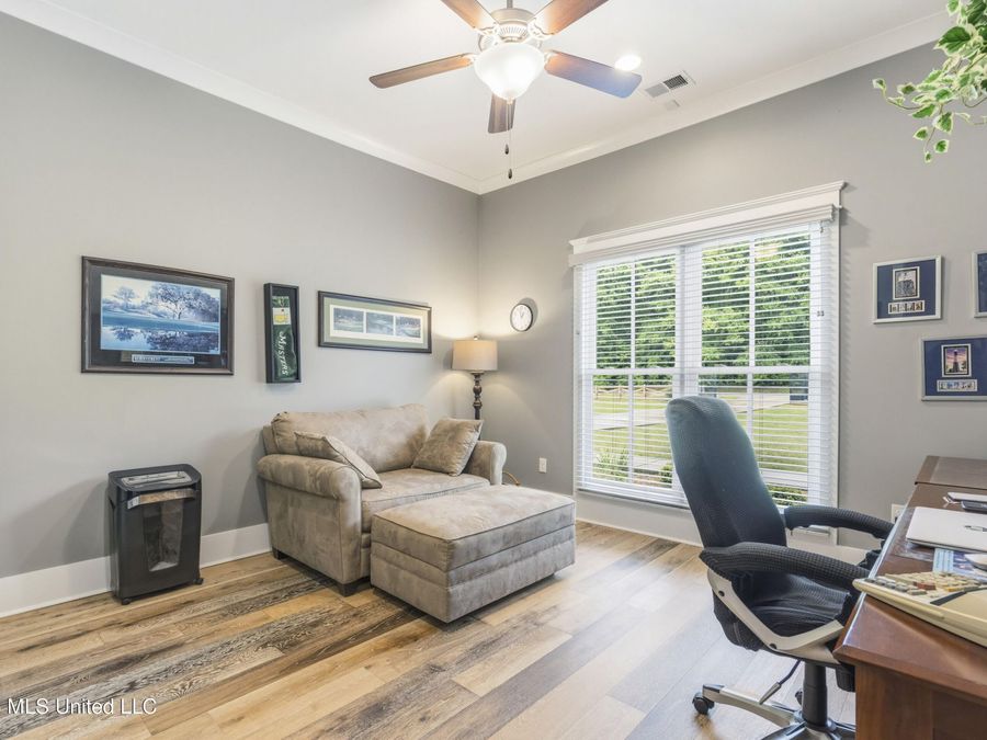 Property Image 37