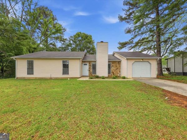 608 Crestmont Court, Jonesboro, GA 30238