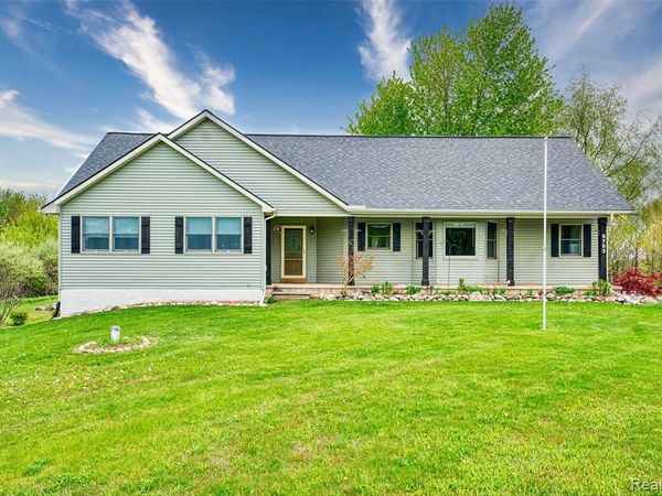 5753 Gregory Road, Iosco Twp, MI 48137