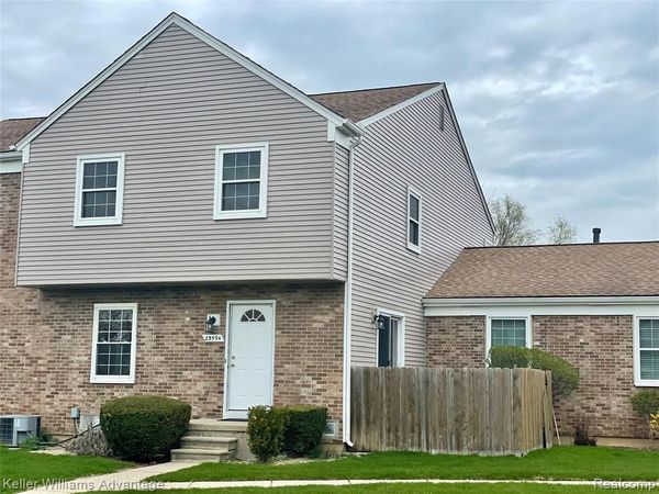 23594 N ROCKLEDGE, Novi, MI 48375