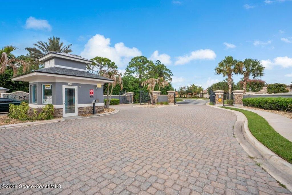 1527 Abberton Court, Melbourne, FL 32934 Photo
