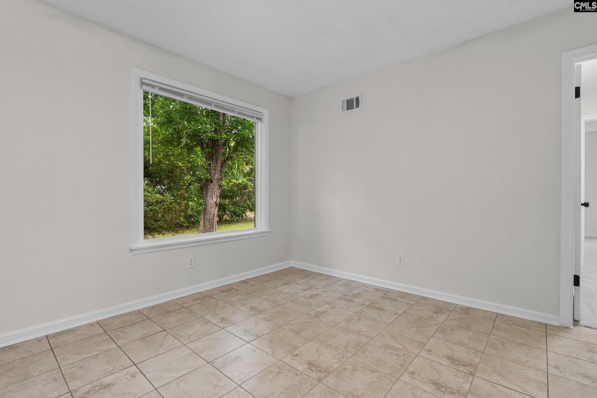 2113 Kathleen Drive  Photo 9