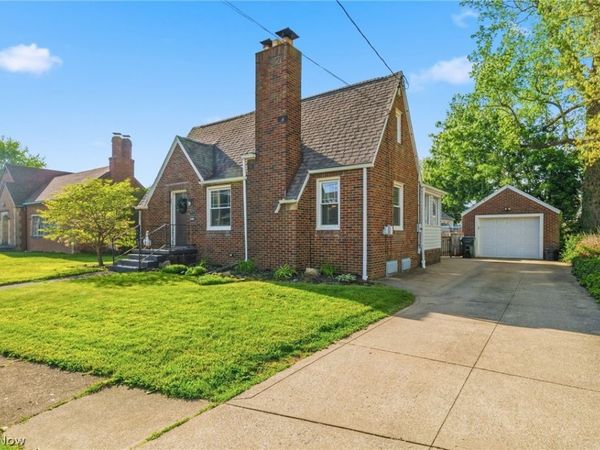 917 E Gorgas Street , Louisville, OH 44641