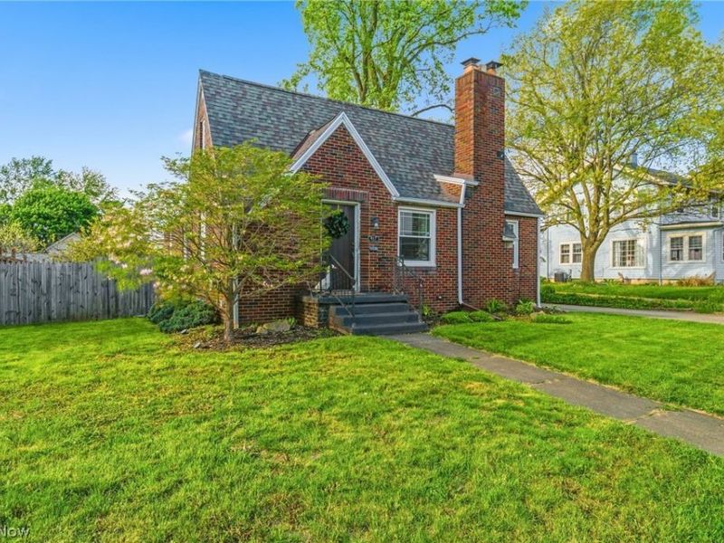 917 E Gorgas Street, Louisville, OH 44641 Photo 3