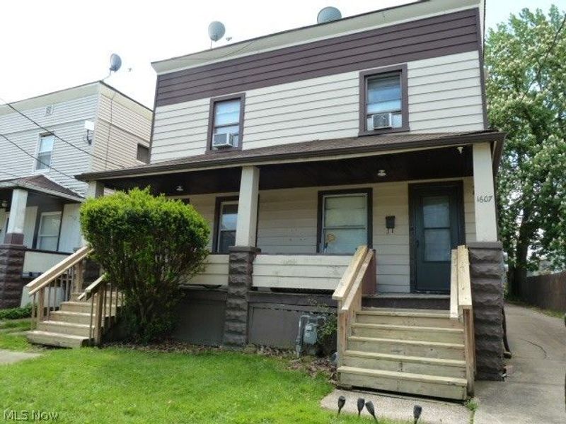 1605 Treadway Avenue, Cleveland, OH 44109 Photo 1