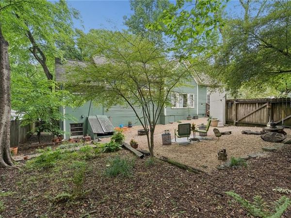 1248 Barnes Street NW, Atlanta, GA 30318