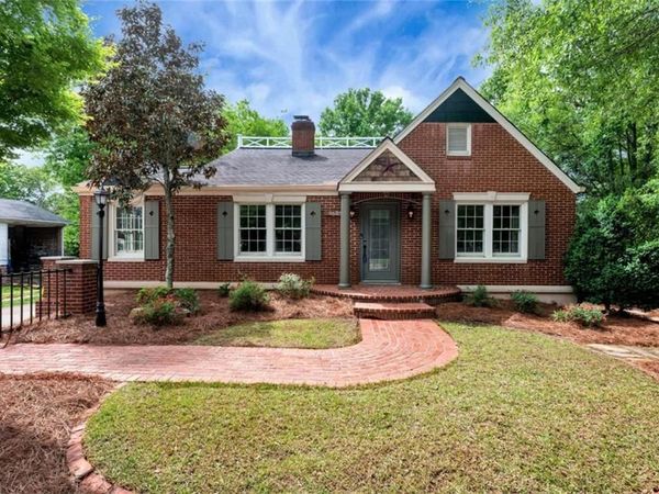 952 Wayside Street , Cornelia, GA 30531