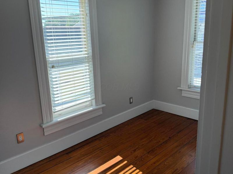 143 E 3rd Avenue, Columbus, OH 43201 Photo 13
