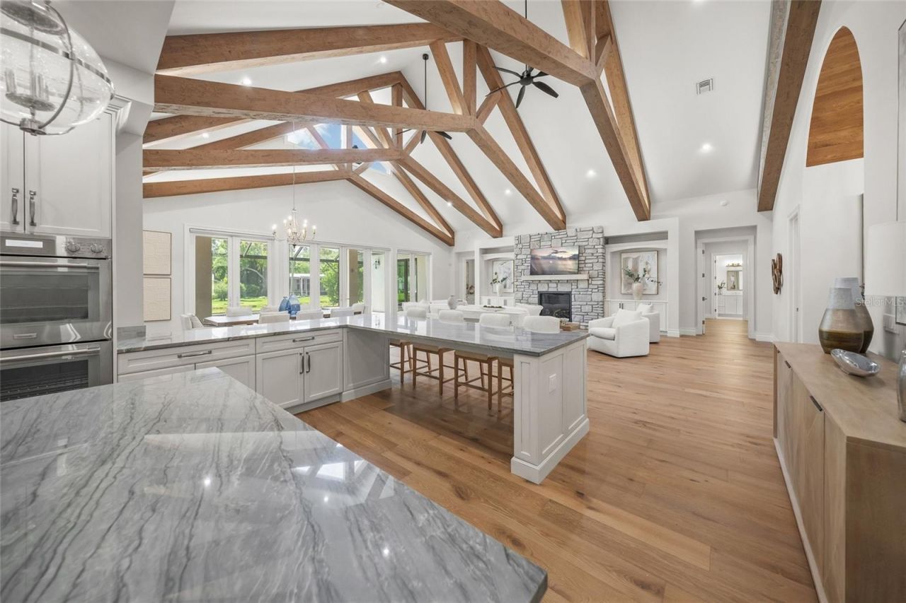 1575 Eastbrook Drive, Sarasota, FL 34231 Photo