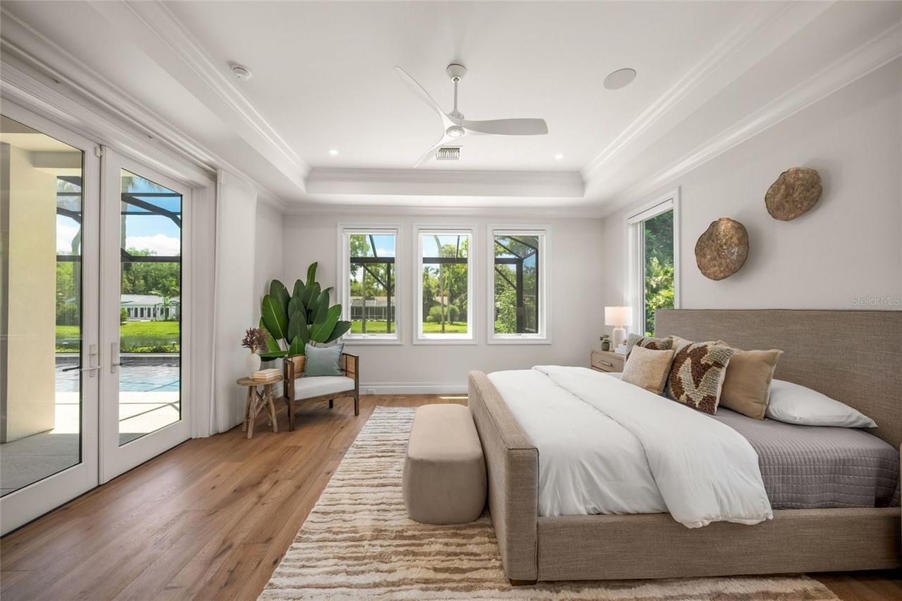 1575 Eastbrook Drive, Sarasota, FL 34231 Photo