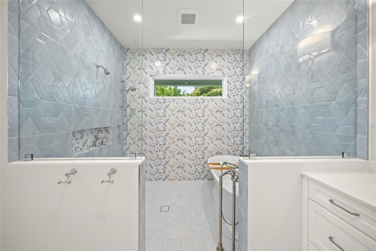 1575 Eastbrook Drive, Sarasota, FL 34231 Photo