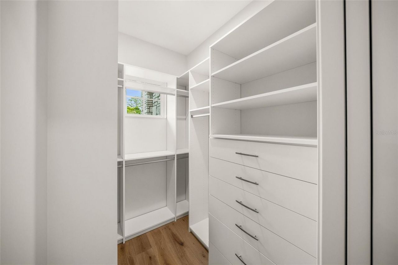 1575 Eastbrook Drive, Sarasota, FL 34231 Photo