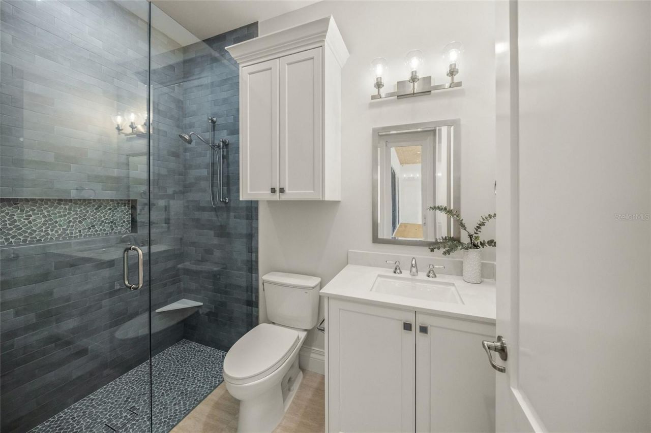 1575 Eastbrook Drive, Sarasota, FL 34231 Photo
