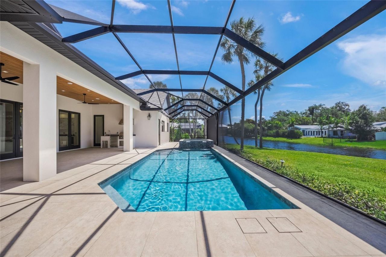 1575 Eastbrook Drive, Sarasota, FL 34231 Photo
