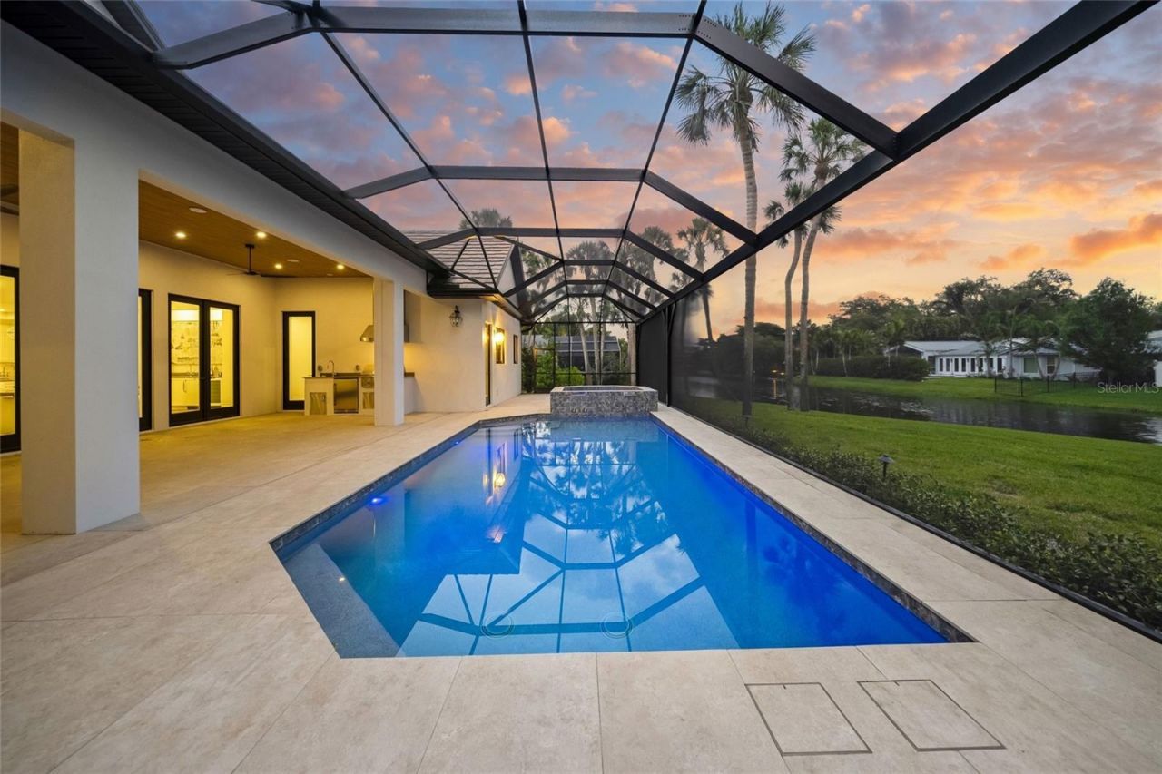 1575 Eastbrook Drive, Sarasota, FL 34231 Photo