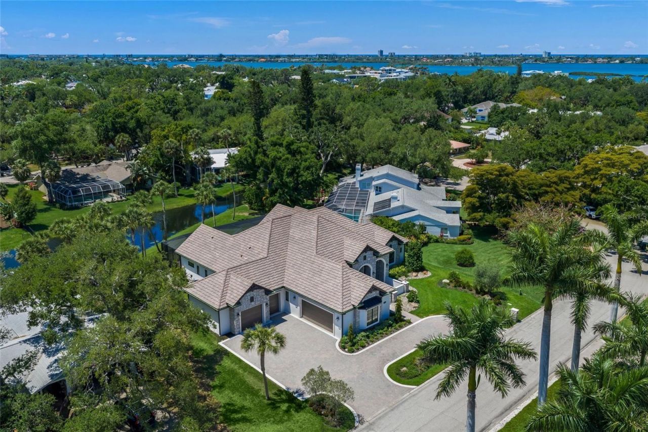 1575 Eastbrook Drive, Sarasota, FL 34231 Photo