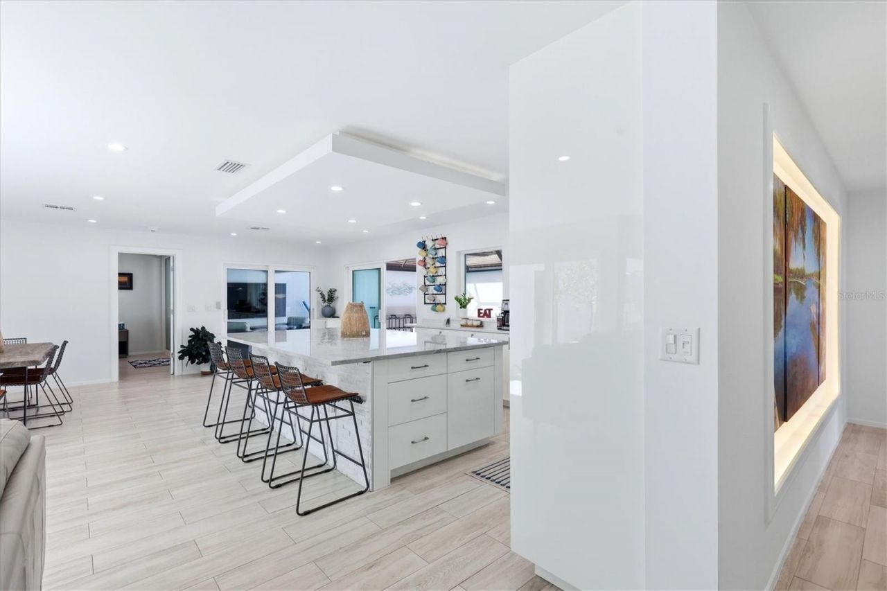 3694 Glen Oaks Manor Drive, Sarasota, FL 34232 Photo