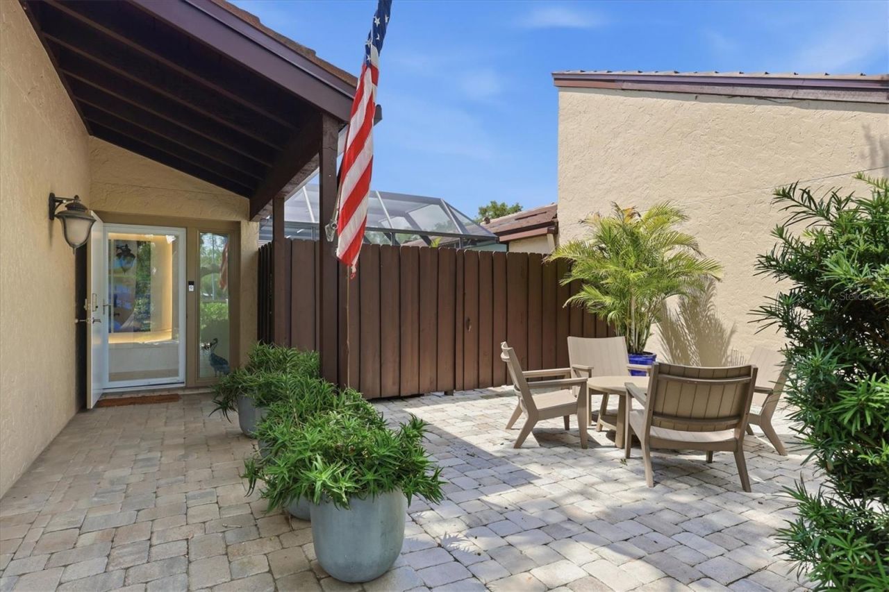 3694 Glen Oaks Manor Drive, Sarasota, FL 34232 Photo