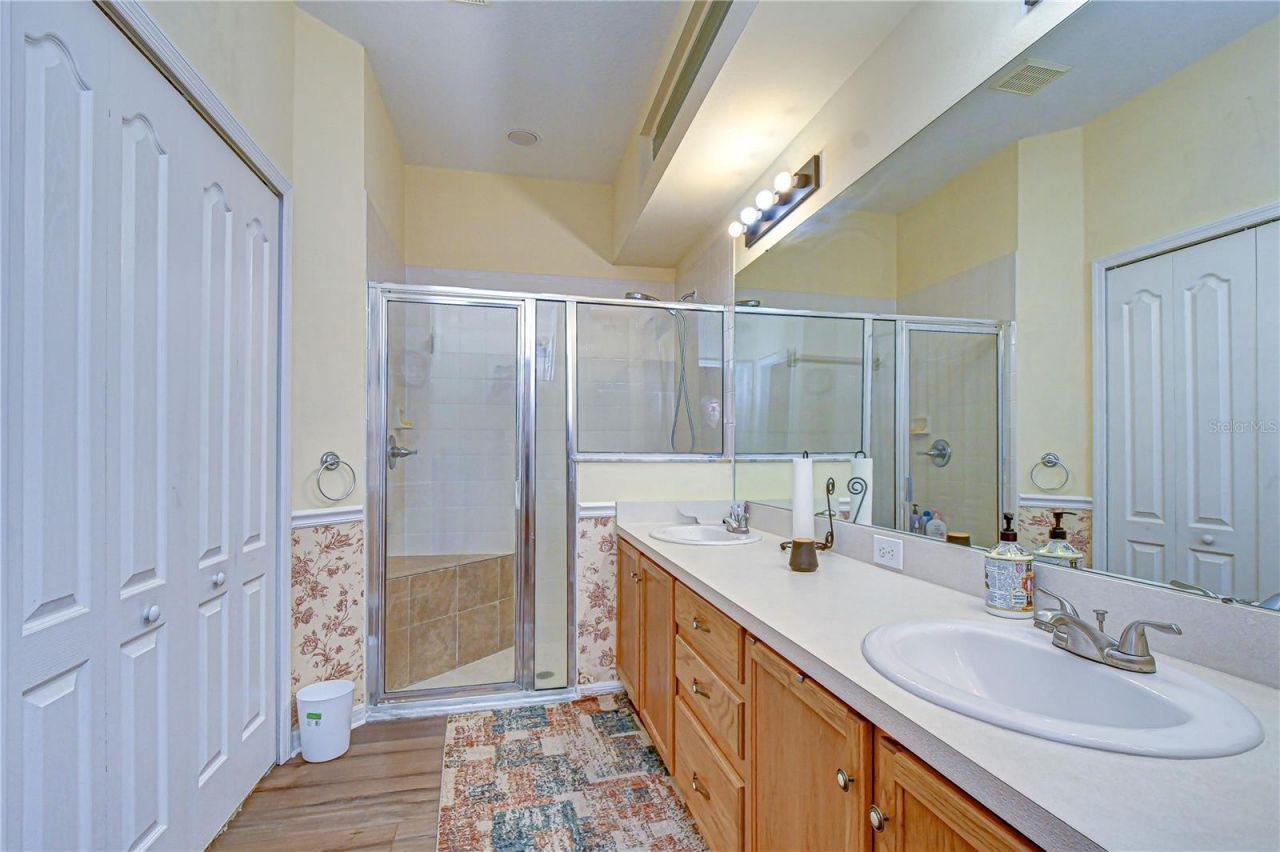 6073 Sandhill Ridge Drive , Lithia, FL 33547 Photo