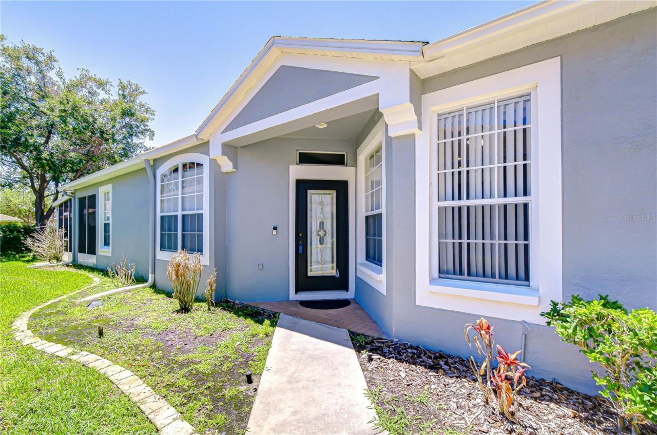 6073 Sandhill Ridge Drive , Lithia, FL 33547 Photo