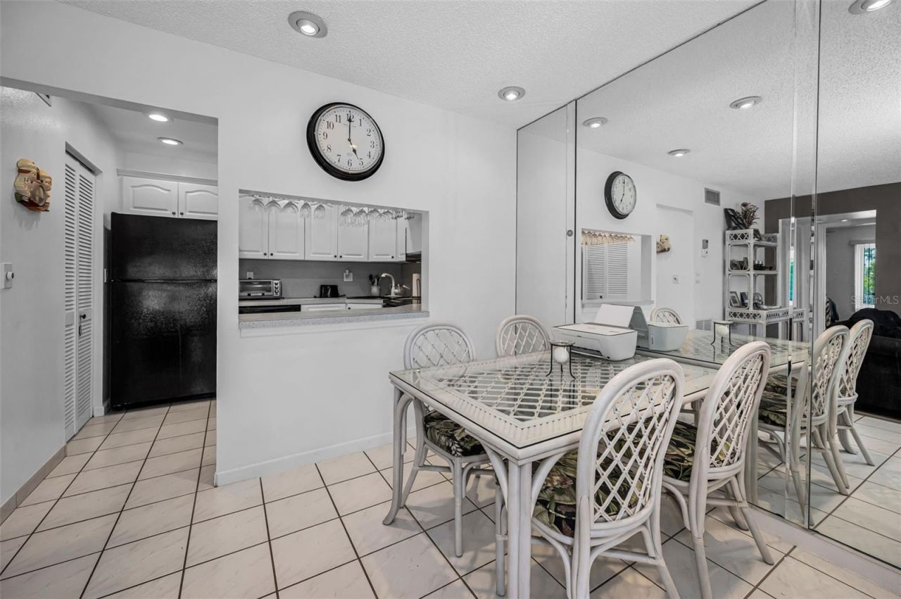 2600 Pine Ridge Way S, Unit A2, Palm Harbor, FL 34684 Photo
