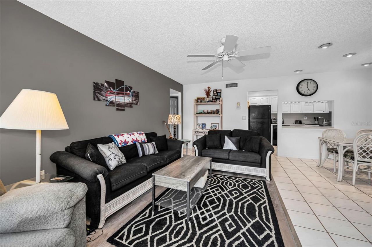 2600 Pine Ridge Way S, Unit A2, Palm Harbor, FL 34684 Photo