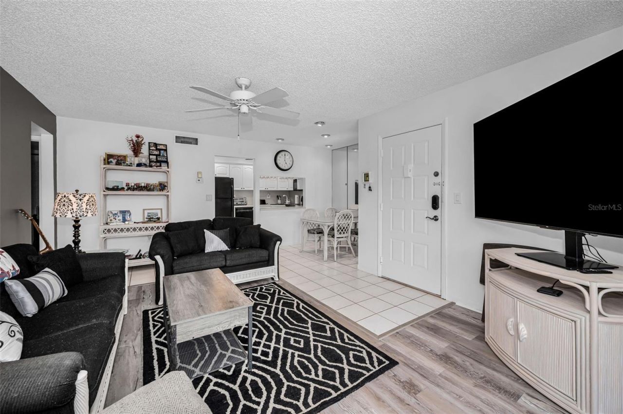 2600 Pine Ridge Way S, Unit A2, Palm Harbor, FL 34684 Photo