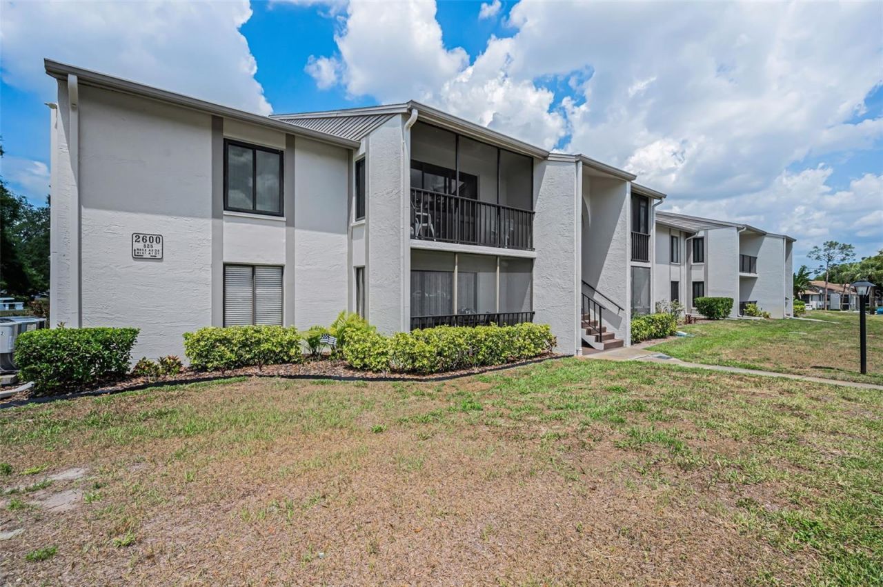 2600 Pine Ridge Way S, Unit A2, Palm Harbor, FL 34684 Photo