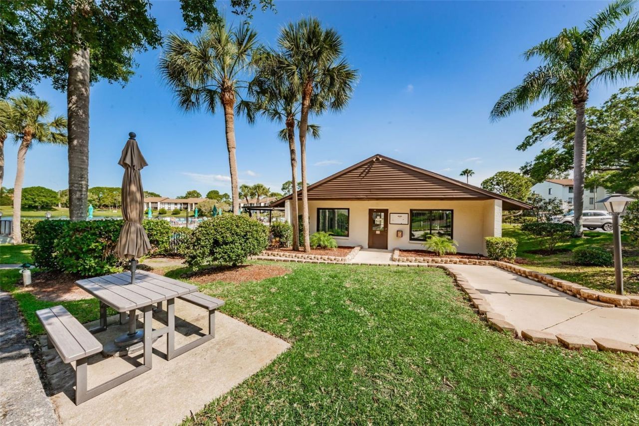 2600 Pine Ridge Way S, Unit A2, Palm Harbor, FL 34684 Photo