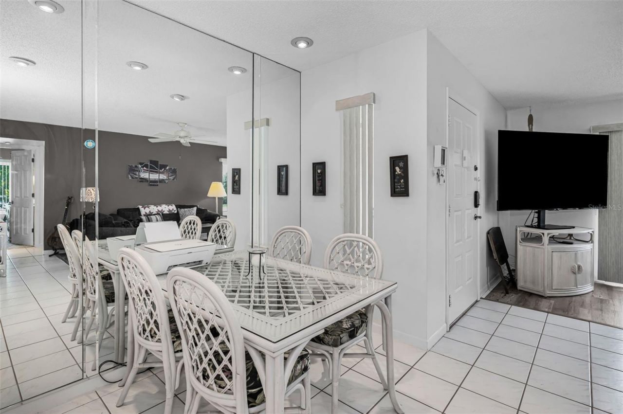 2600 Pine Ridge Way S, Unit A2, Palm Harbor, FL 34684 Photo