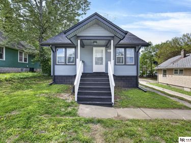 4115 Maple Street , Omaha, NE 68111