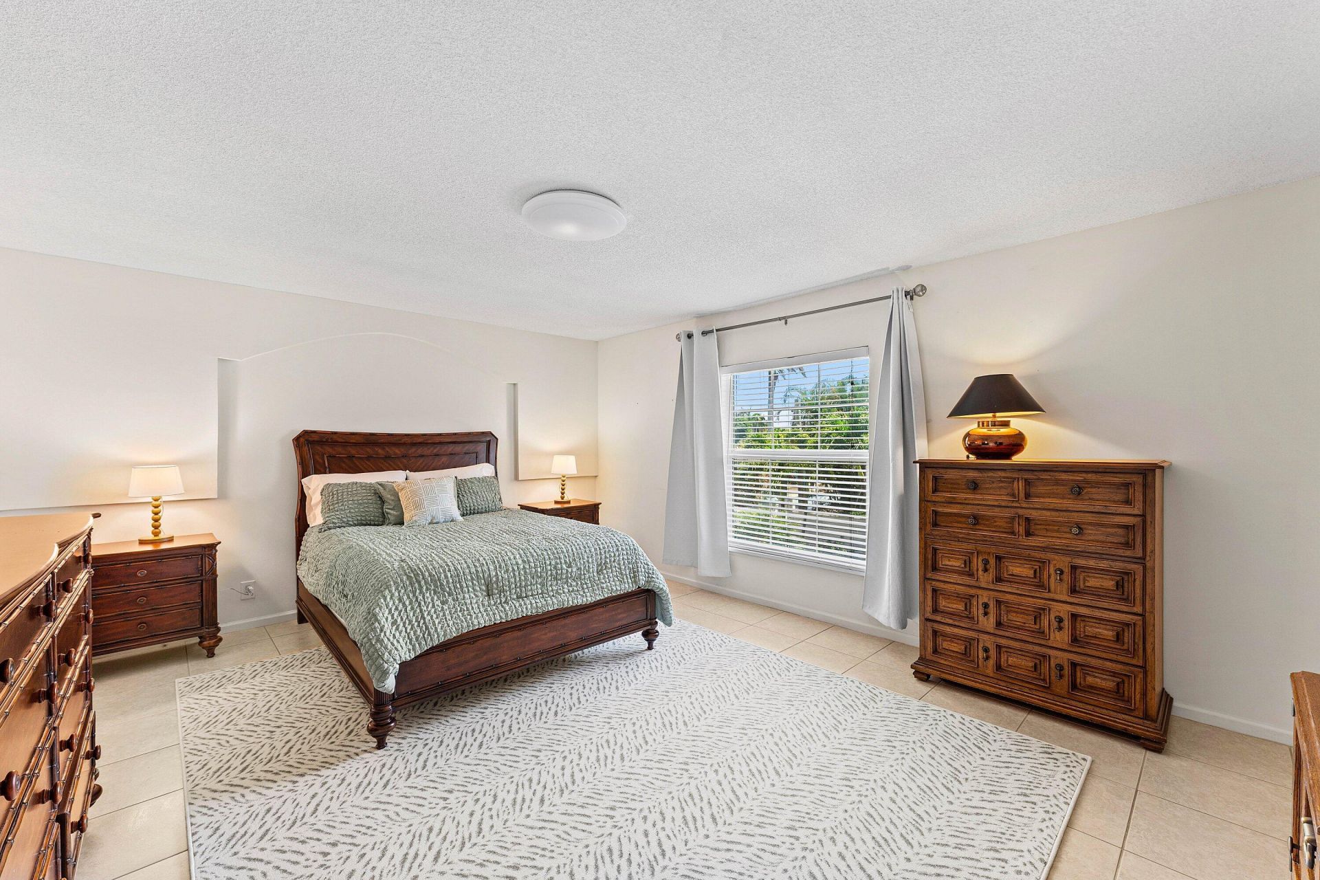 99 Seabreeze Avenue, Unit 4, Delray Beach, FL 33483 Photo