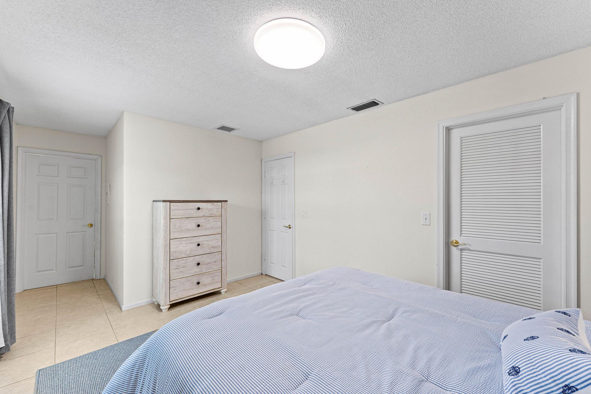 99 Seabreeze Avenue, Unit 4, Delray Beach, FL 33483 Photo