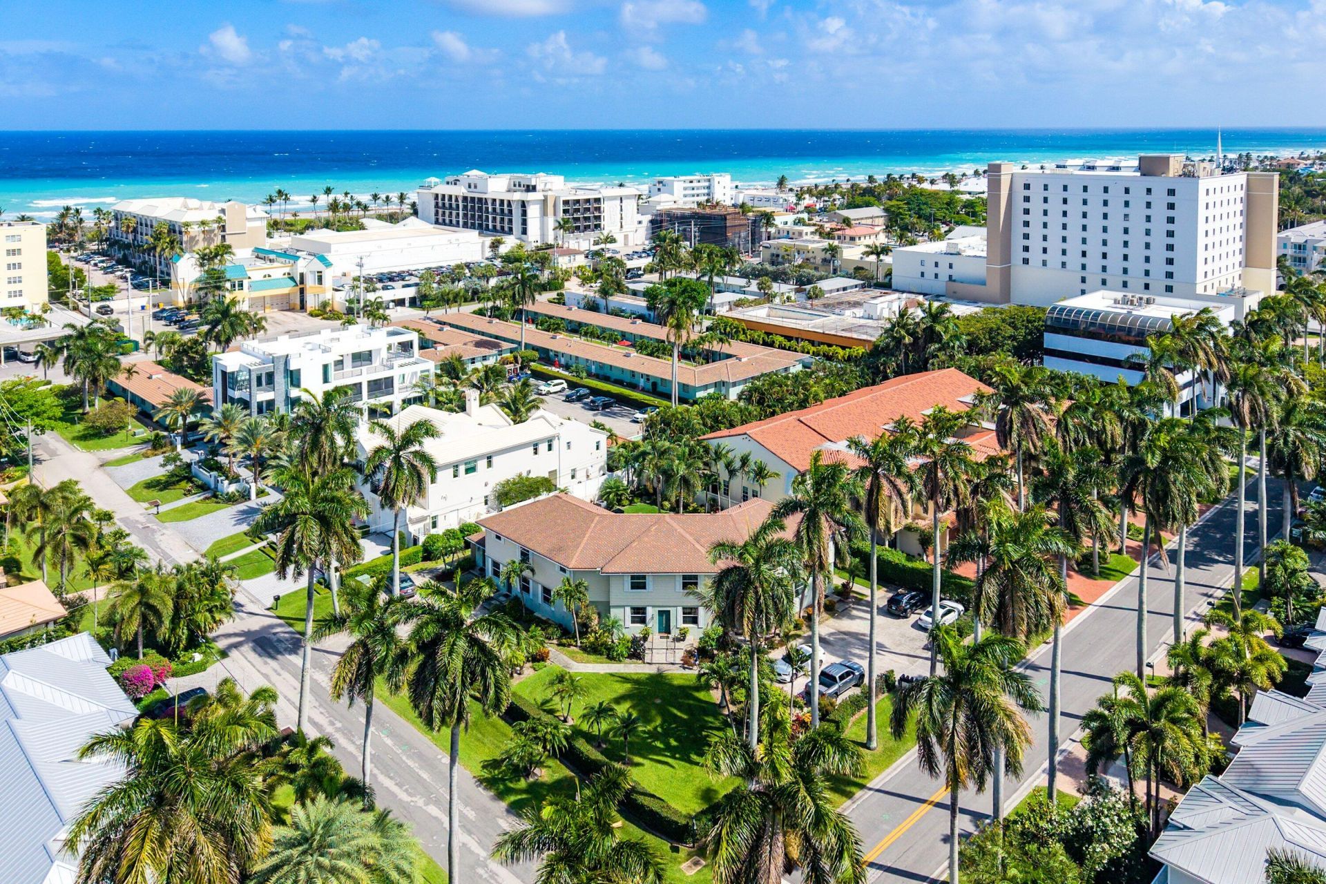 99 Seabreeze Avenue, Unit 4, Delray Beach, FL 33483 Photo