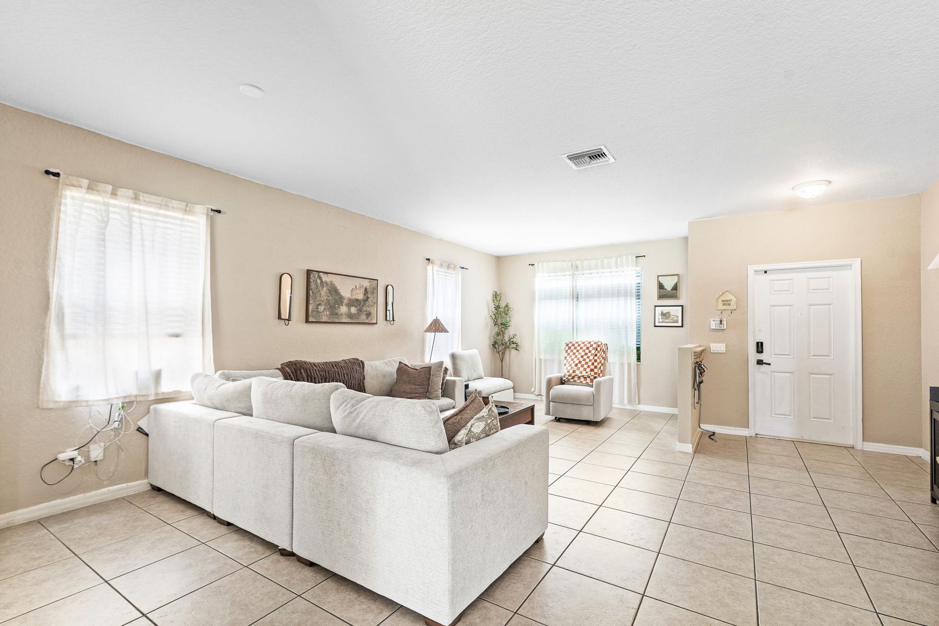 5827 Gypsum Place, West Palm Beach, FL 33413 Photo