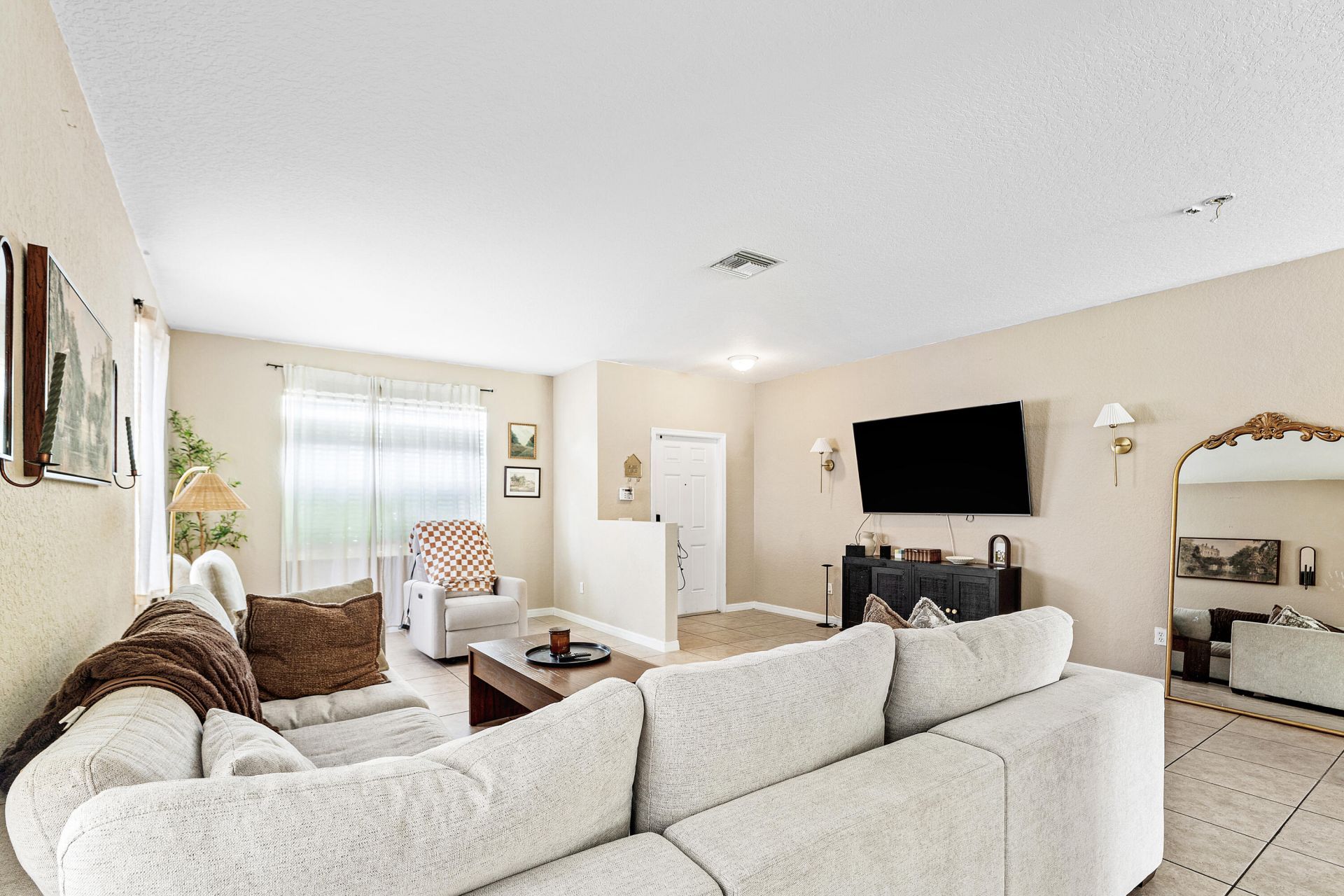 5827 Gypsum Place, West Palm Beach, FL 33413 Photo
