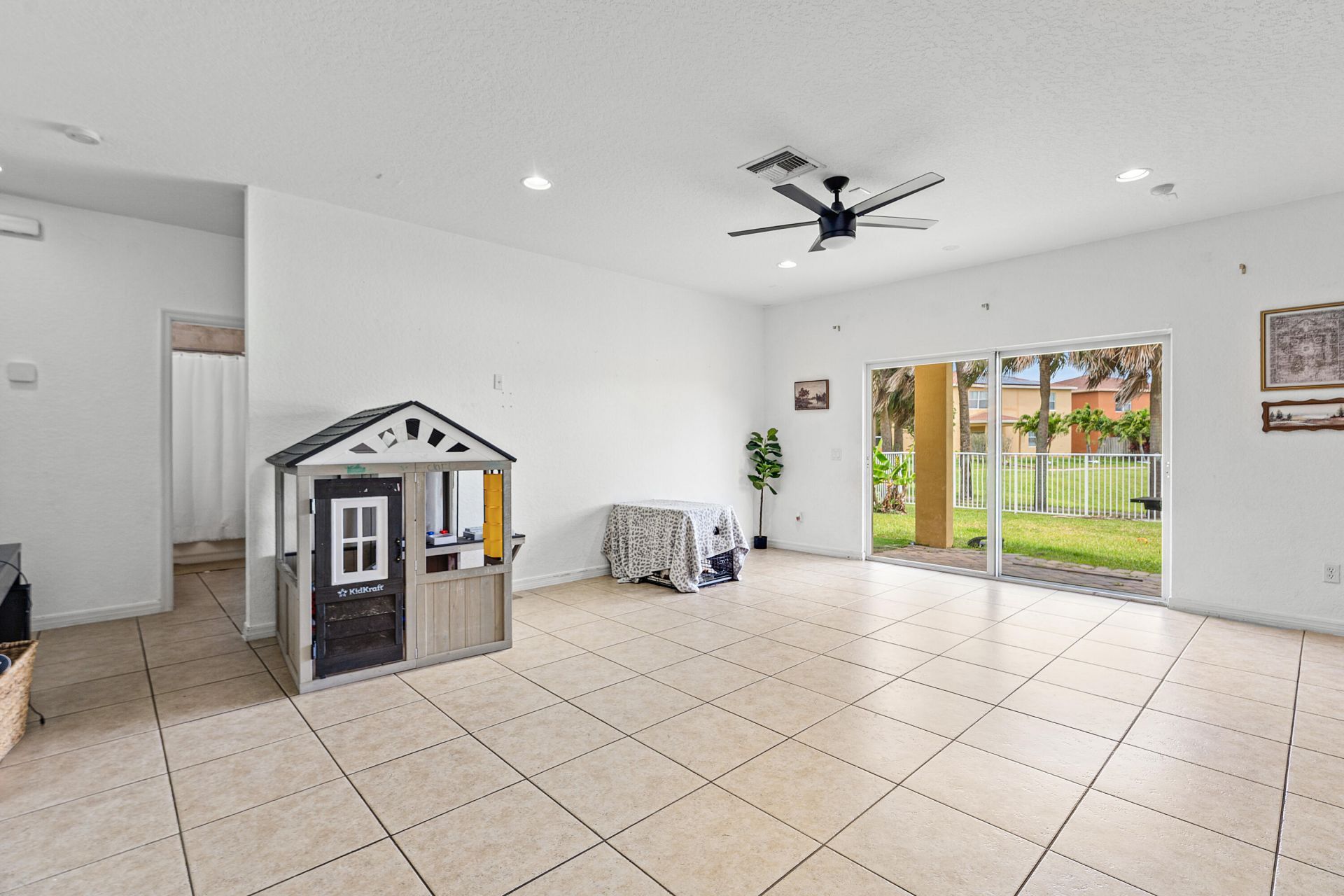 5827 Gypsum Place, West Palm Beach, FL 33413 Photo