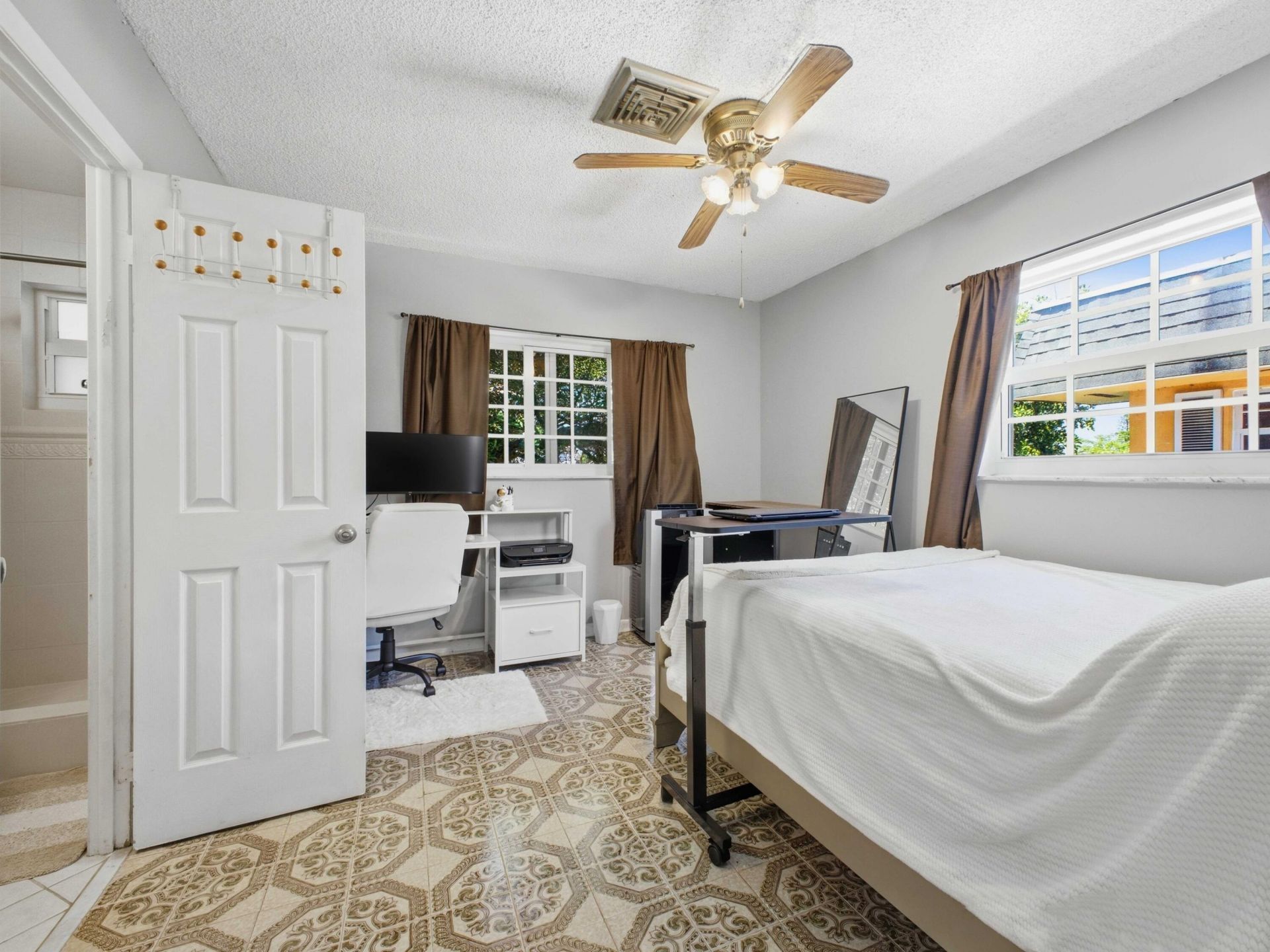2200 Monroe Street, Unit 24, Hollywood, FL 33020 Photo