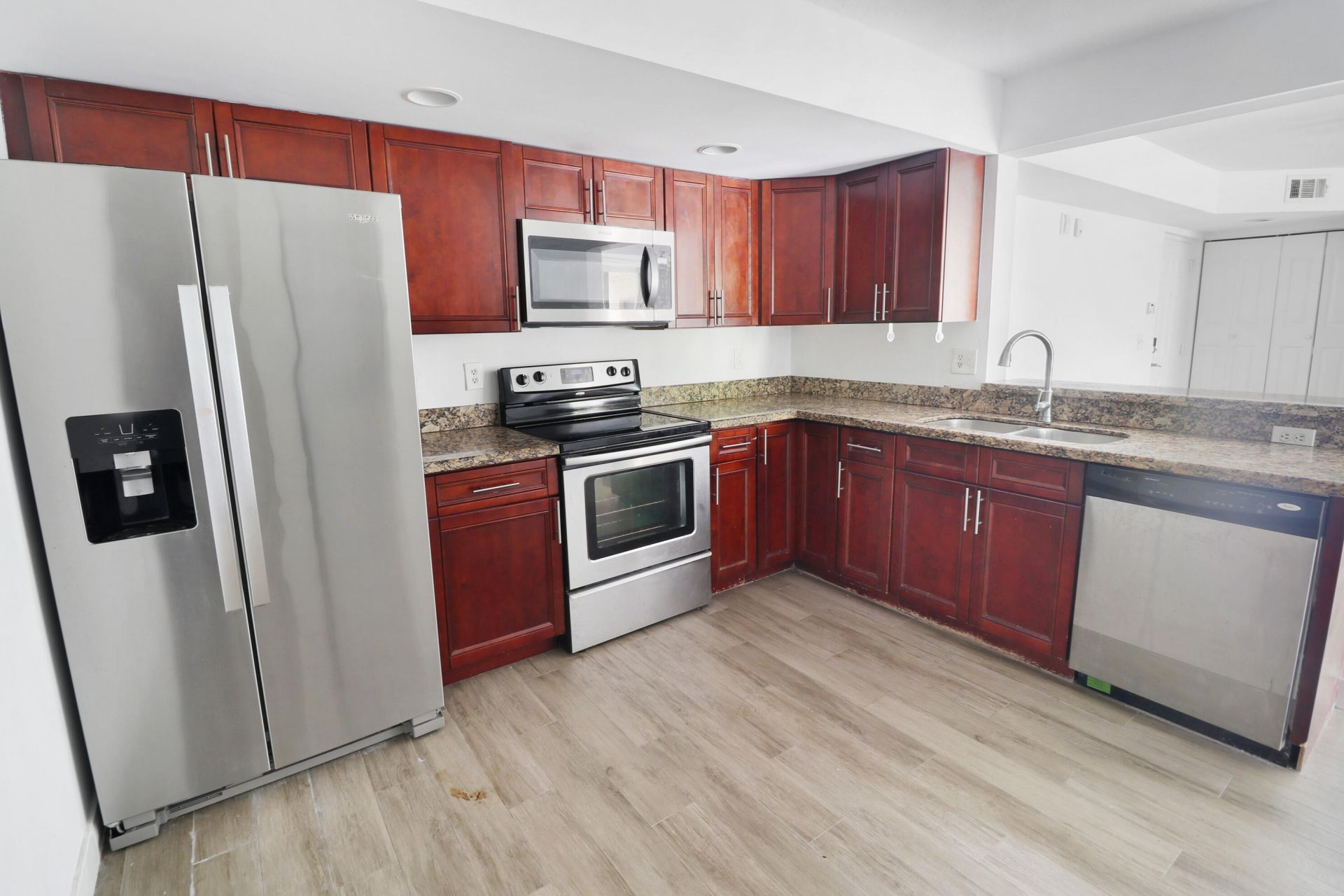 5701 Riverside Drive, Unit 102b6, Coral Springs, FL 33067 Photo