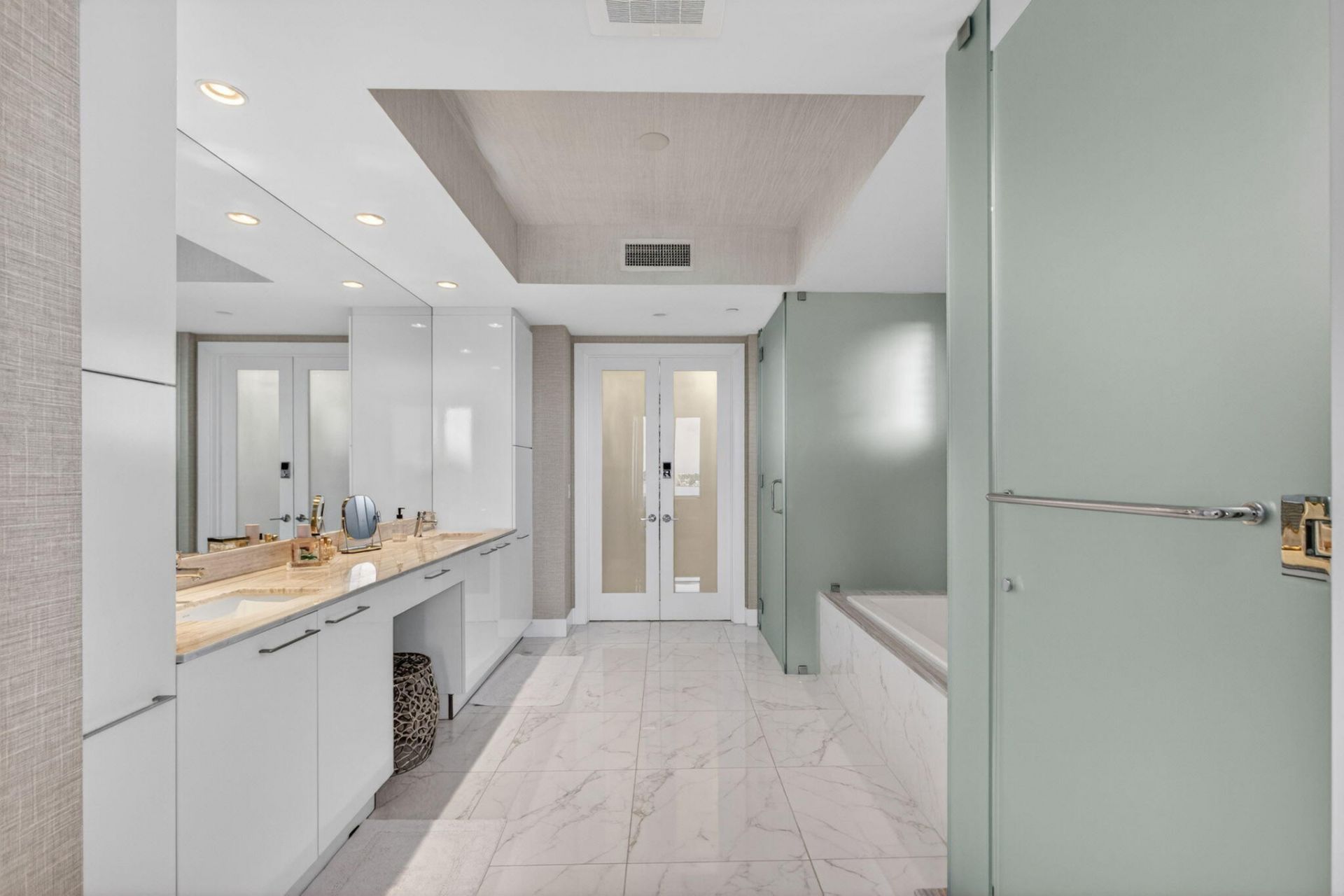 2 Water Club Way, Unit 501, North Palm Beach, FL 33408 Photo
