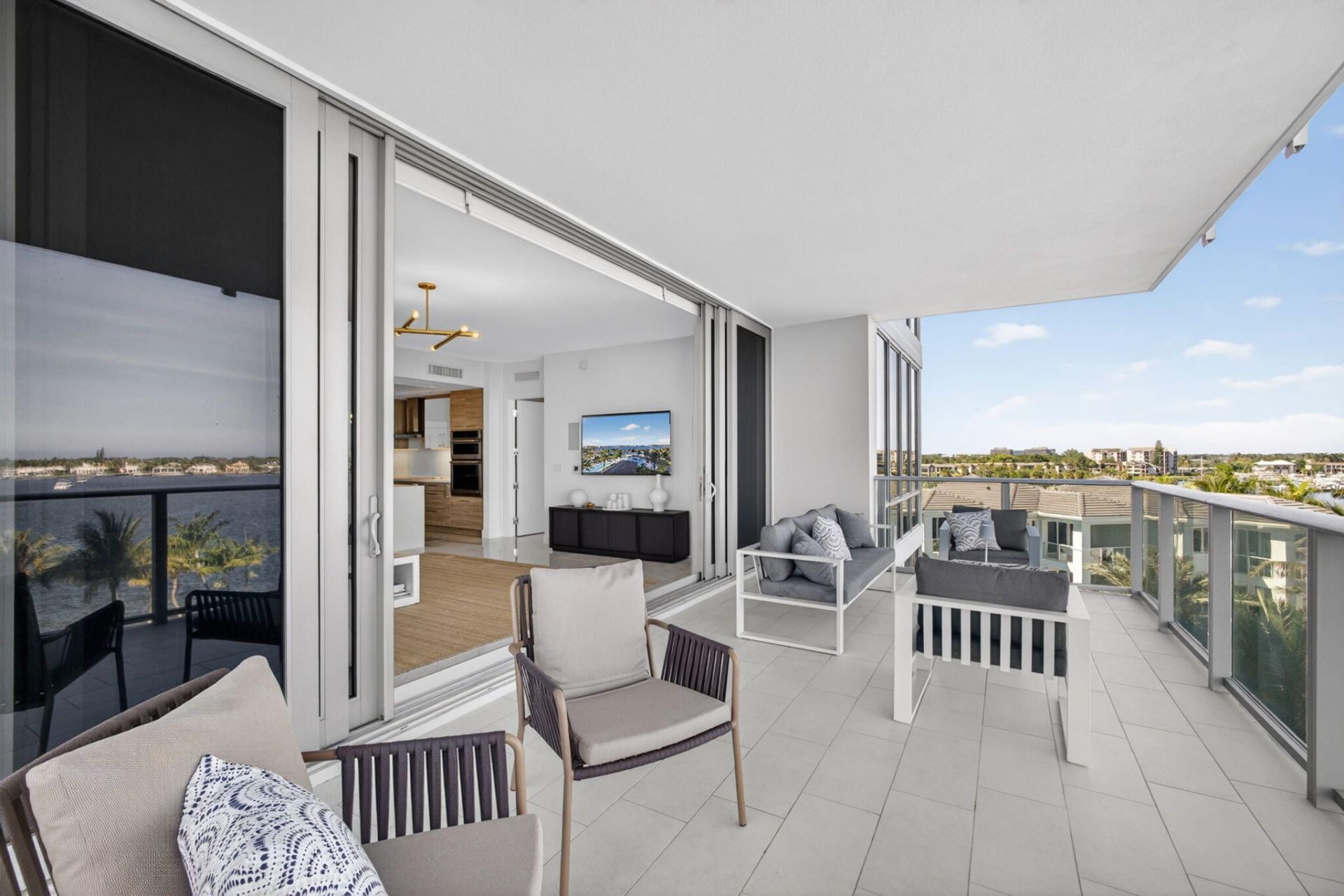 2 Water Club Way, Unit 501, North Palm Beach, FL 33408 Photo
