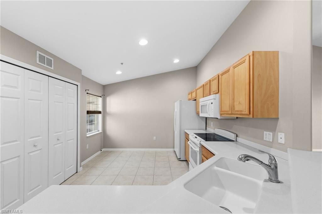 10344 Whispering Palms Dr , Unit 1904, Fort Myers, FL 33913 Photo