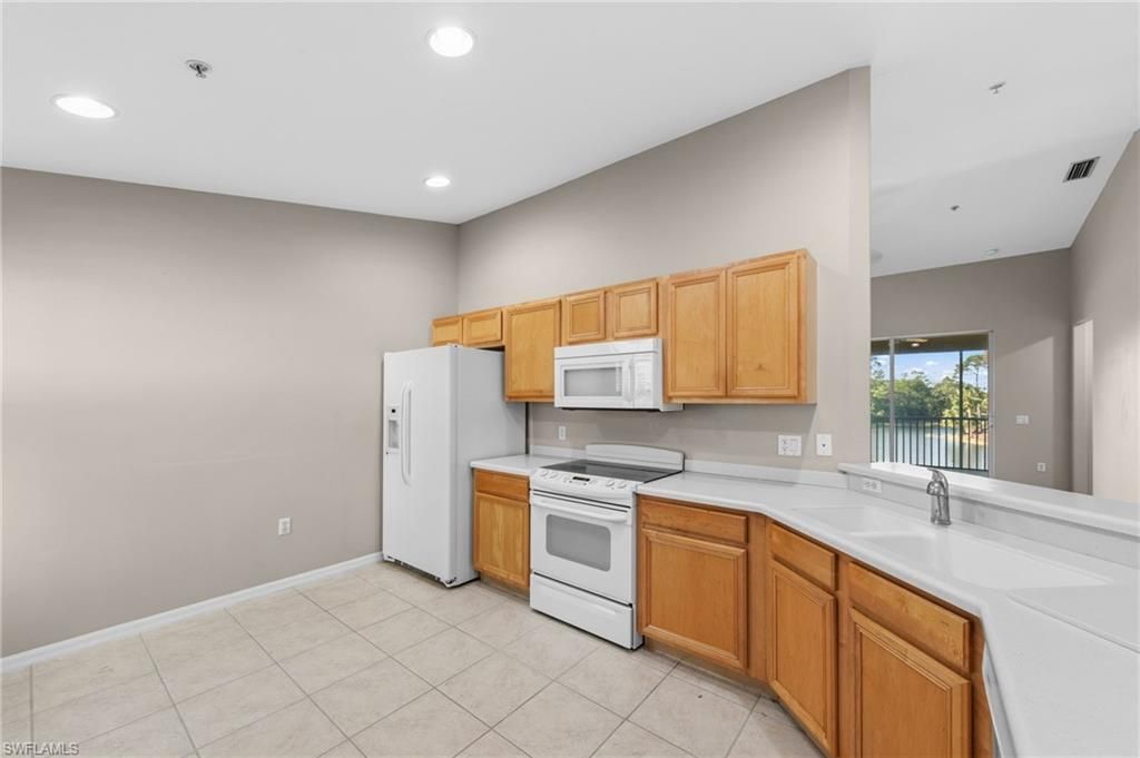 10344 Whispering Palms Dr , Unit 1904, Fort Myers, FL 33913 Photo