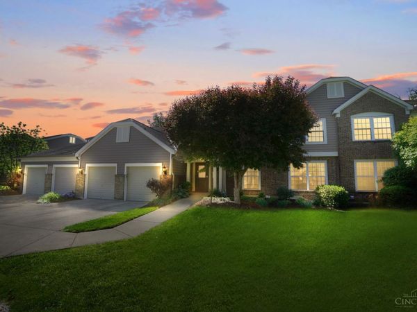 5892 Stonebridge Circle, Unit 302, Miami Twp, OH 45150